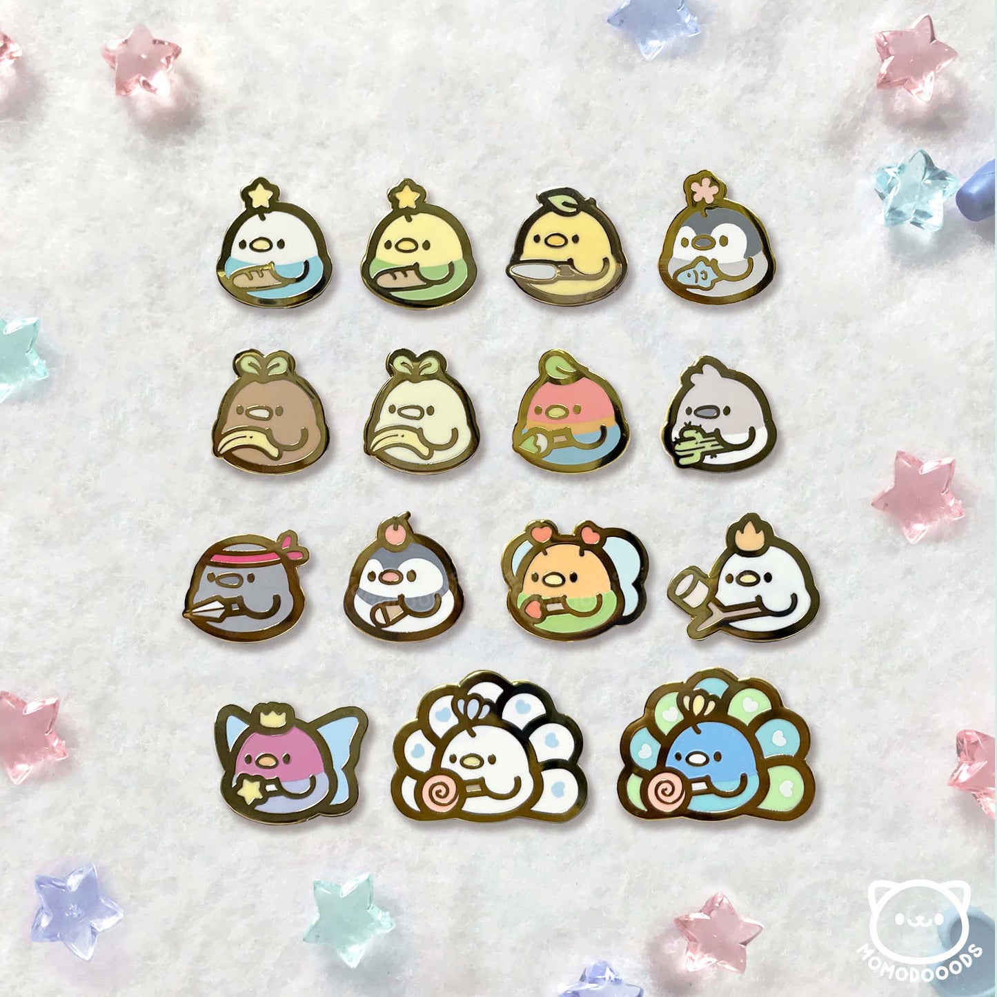 Mini Pin: Baby Birbs Holding Things